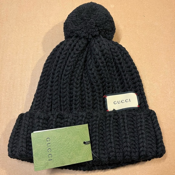 Gucci Knit Wool Logo Hat Women’s Size Medium - Picture 1 of 7